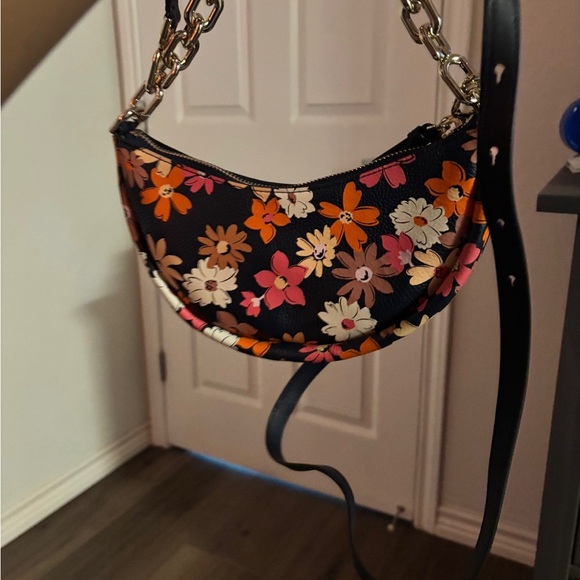 Kate Spade Floral Shoulder Bag - Black and Gold /Crossbody. Elegant and perfect. - Picture 6 of 12